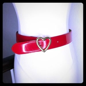 MOSCHINO red leather belt w/ gold heart